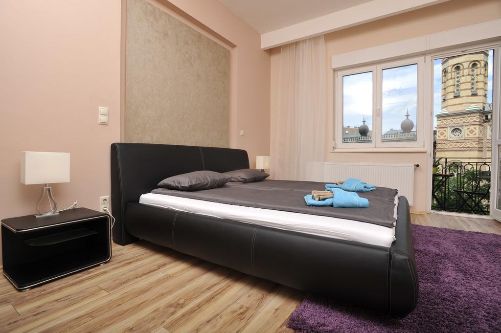 Synagogue Dream Home In The Center บูดาเปสต์ ภายนอก รูปภาพ